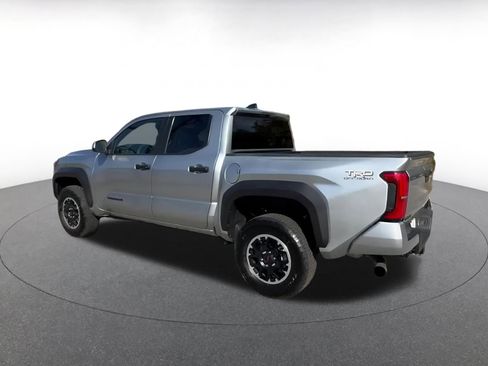 Used 2025 Toyota Tacoma SR image 10
