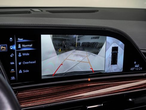 Used 2024 Cadillac Escalade Premium Luxury w/ Performance Package image 30