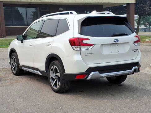 Used 2022 Subaru Forester Touring AWD/4WD image 3