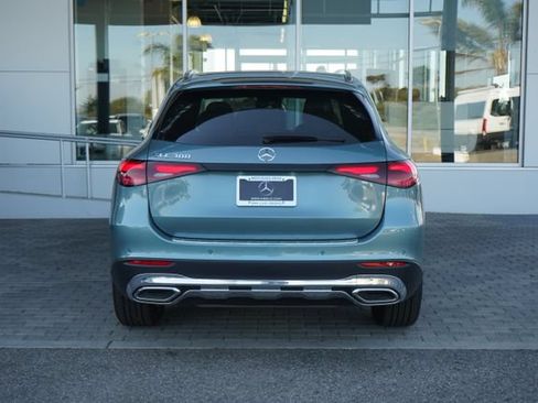 Used 2026 Mercedes-Benz GLC 300 image 7