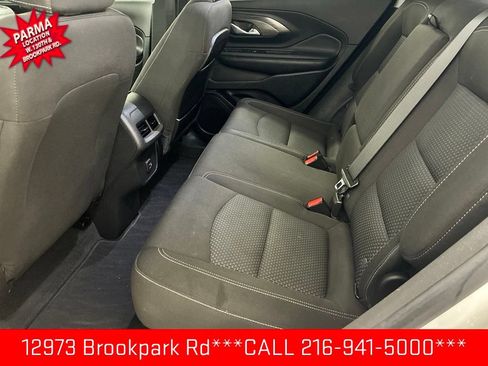Used 2023 GMC Terrain SLE w/ Driver Convenience Package FWD image 16