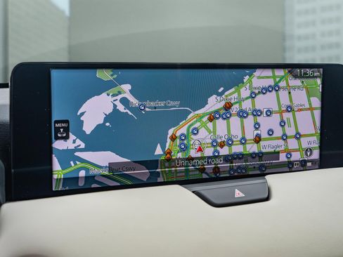 Used 2025 MAZDA CX-90 3.3 Turbo w/ Premium Plus Pkg image 31