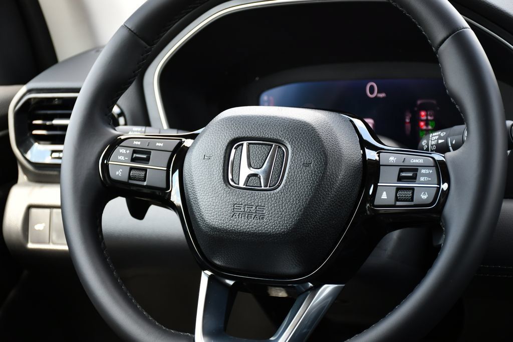 New 2026 Honda Pilot Touring image 25
