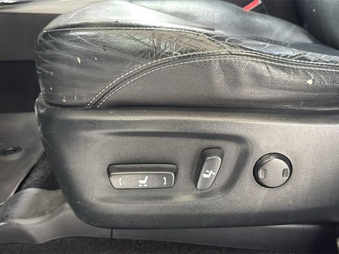 Used 2017 Toyota 4Runner Limited image 14