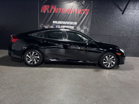 Used 2017 Honda Civic EX image 4