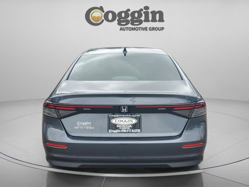 New 2025 Honda Accord SE image 4