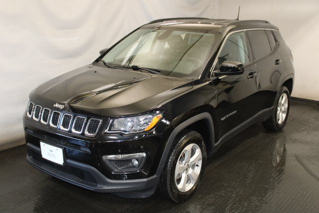 Used 2020 Jeep Compass Latitude w/ Cold Weather Group AWD/4WD image 1