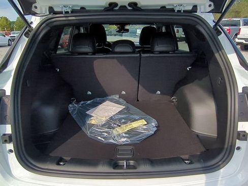 New 2026 Jeep Compass Latitude image 35