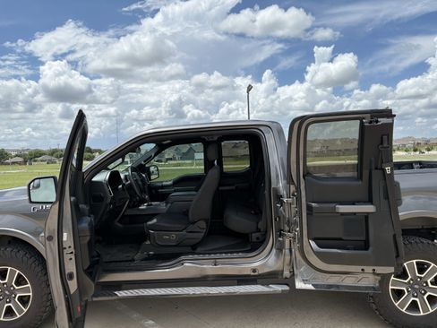 Used 2015 Ford F150 XLT w/ Equipment Group 301A Mid AWD/4WD image 15