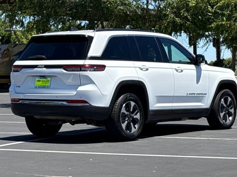 Used 2024 Jeep Grand Cherokee Limited 4xe AWD/4WD image 11