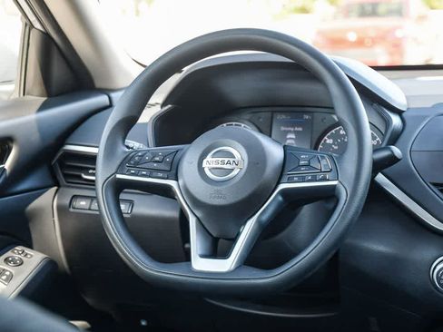 Used 2022 Nissan Altima 2.5 S image 12