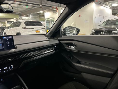 Used 2023 Honda Accord Sport image 24