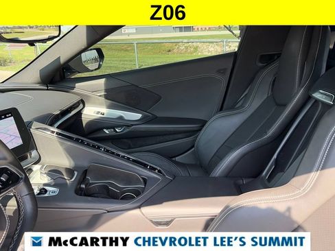Used 2025 Chevrolet Corvette Z06 RWD image 38