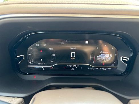 Used 2022 GMC Yukon Denali AWD/4WD image 13