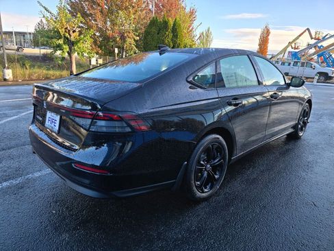 New 2025 Honda Accord SE image 6
