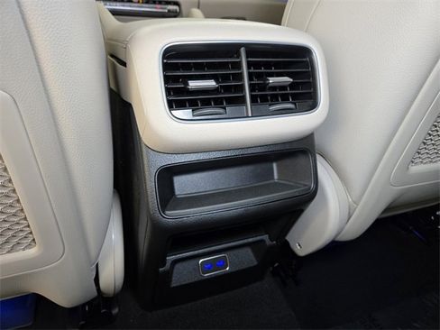 Used 2024 Mercedes-Benz GLE 350 4MATIC image 13