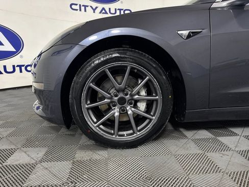 Used 2018 Tesla Model 3 Mid Range RWD image 12
