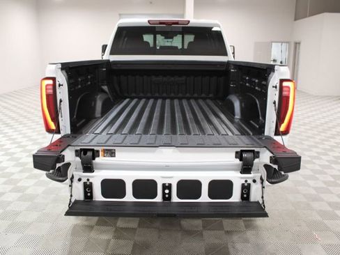 New 2026 GMC Sierra 2500 Denali w/ Denali Reserve Package image 15