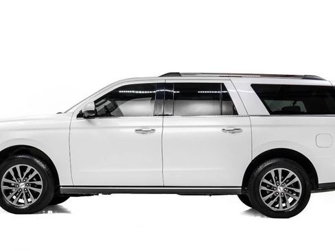 Used 2018 Ford Expedition Max Limited w/ Equipment Group 301A RWD image 6