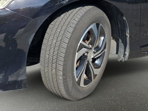 Used 2017 Honda Accord LX image 34