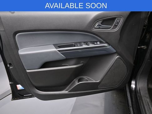 Used 2015 Chevrolet Colorado Z71 AWD/4WD image 11
