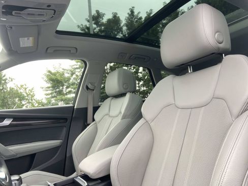 Used 2018 Audi Q5 Prestige w/ Prestige Package AWD/4WD image 19