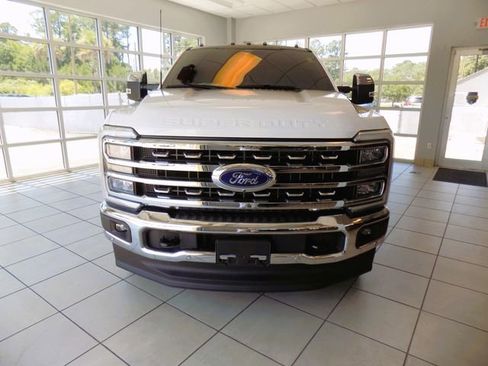 Used 2025 Ford F350 Lariat w/ Lariat Ultimate Package AWD/4WD image 2