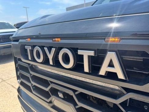 Used 2025 Toyota Sequoia TRD Pro AWD/4WD image 15