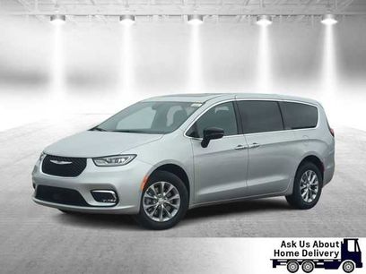 New 2026 Chrysler Pacifica Limited