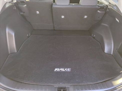 Certified 2021 Toyota RAV4 LE w/ Carpet Mat Package (TMS) AWD/4WD image 6