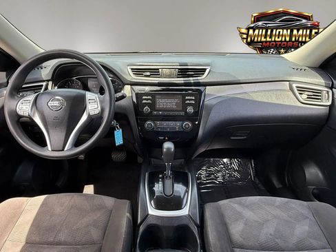 Used 2016 Nissan Rogue S AWD/4WD image 3