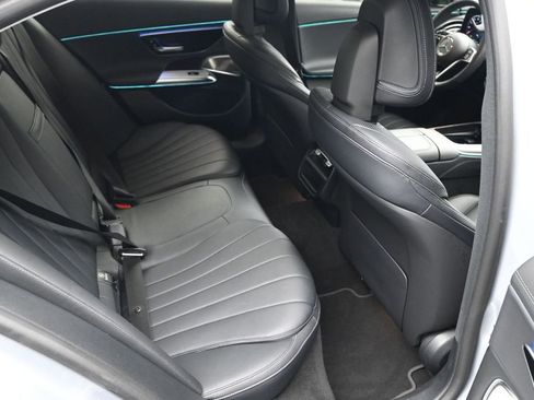 Used 2024 Mercedes-Benz E 350 4MATIC Sedan image 10