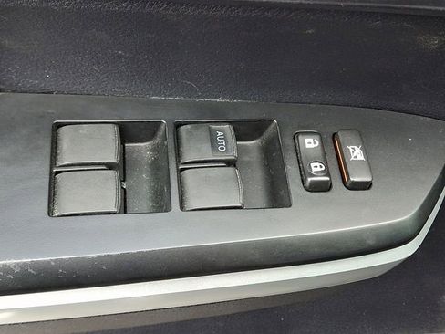 Used 2016 Toyota Tundra SR5 image 25