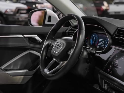 Used 2021 Audi Q3 2.0T Premium w/ Convenience Package image 11