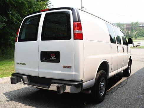 Used 2025 GMC Savana 2500 w/ Driver Convenience Package RWD image 9