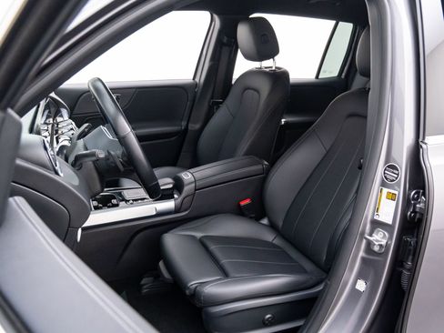 Certified 2023 Mercedes-Benz EQB 250+ w/ Exclusive Package image 15