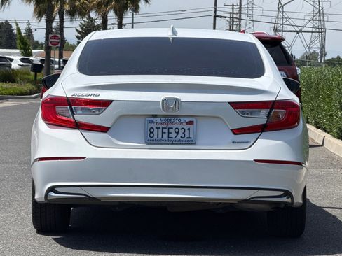 Used 2020 Honda Accord EX image 5
