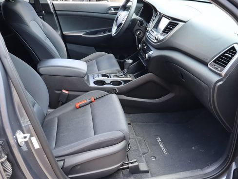 Used 2018 Hyundai Tucson SEL FWD image 16