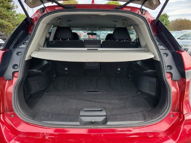 Used 2018 Nissan Rogue SV AWD/4WD image 31