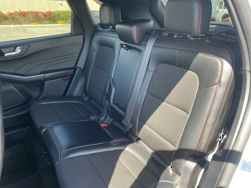 Used 2025 Ford Escape ST-Line AWD/4WD image 24