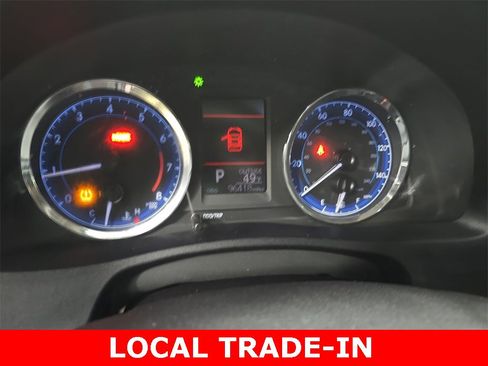 Used 2018 Toyota Corolla LE image 19