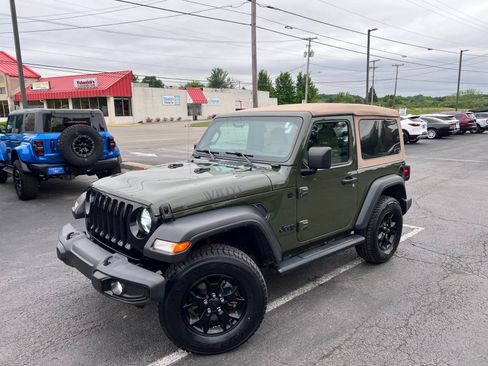 Used 2021 Jeep Wrangler Sport AWD/4WD image 14