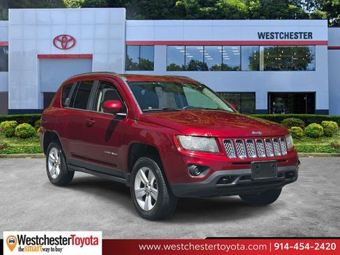 Used 2014 Jeep Compass Latitude AWD/4WD image 1