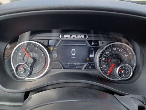 New 2026 RAM 2500 Big Horn AWD/4WD image 15