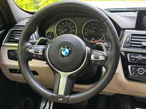 Used 2017 BMW 330i xDrive Sedan AWD/4WD image 26
