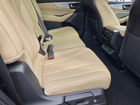 Certified 2024 Acura MDX FWD image 15