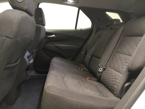 Used 2019 Chevrolet Equinox LT image 18