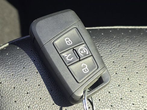 Certified 2024 Volkswagen Tiguan SE AWD/4WD image 27