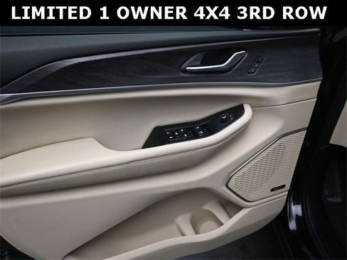 Used 2021 Jeep Grand Cherokee L Limited image 11