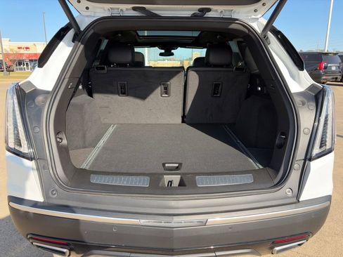 Used 2024 Cadillac XT5 Sportv image 11